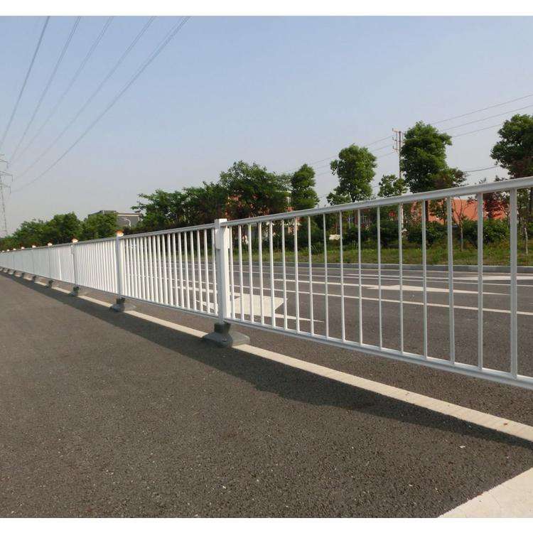 道路隔離護欄
