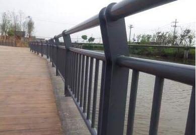 橋梁護(hù)欄.jpg 橋梁護(hù)欄.jpg